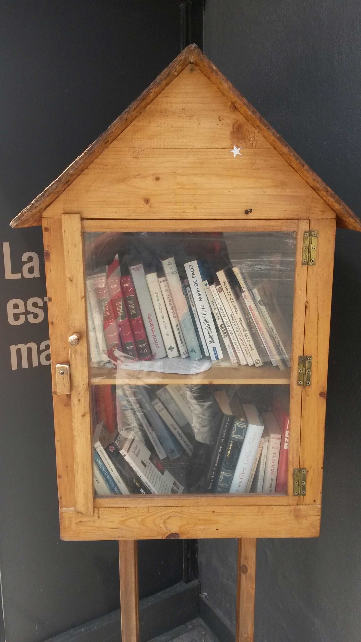 Öffentliches Bücherregal, Frankreich
