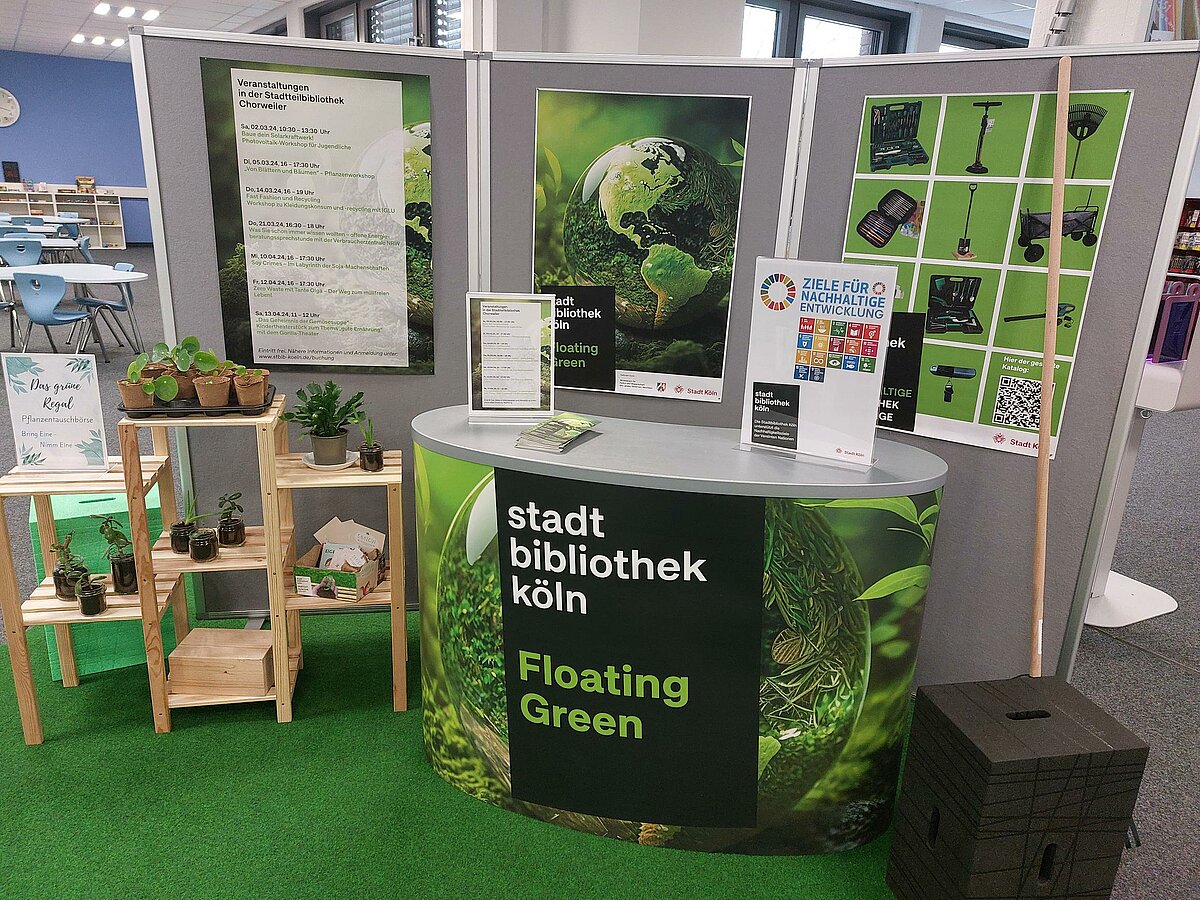 Floating Green in der Stadtbibliothek Köln: Ein mobiler Themenraum, der Wissen zu Nachhaltigkeit und Klimaschutz in die Stadtteilbibliotheken bringt und Akteure vor Ort vernetzt. Foto: Stadtbibliothek Köln