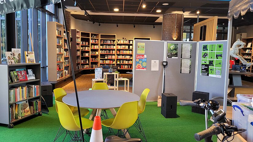 Mit Floating Green hat die Stadtbibliothek Köln ein interaktives Angebot für alle Altersgruppen zu Themen wie nachhaltige Ernährung, erneuerbare Energien und Kreislaufwirtschaft geschaffen. Foto: Stadtbibliothek Köln